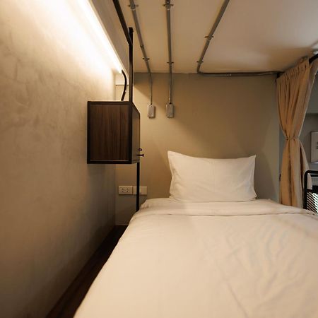 C'House Bangkok Hostel Bagian luar foto