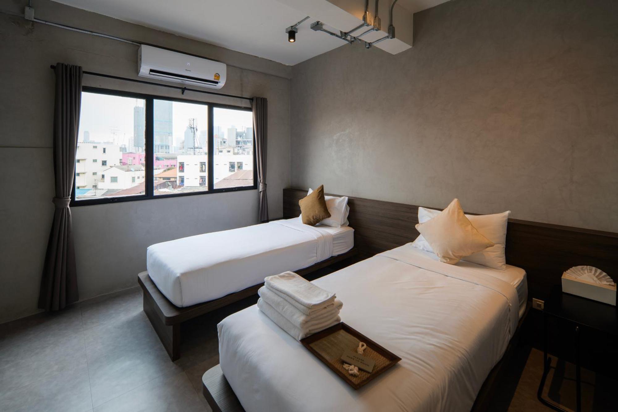 C'House Bangkok Hostel Bagian luar foto
