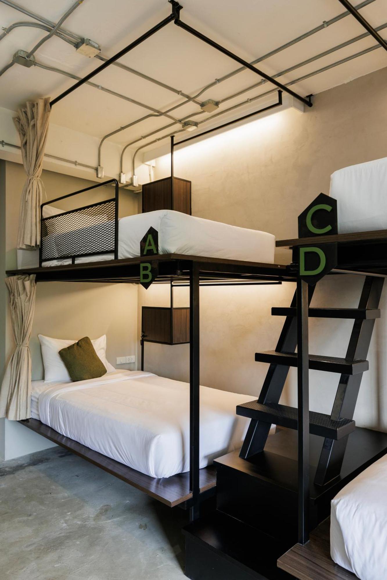 C'House Bangkok Hostel Bagian luar foto
